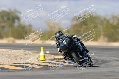 media/Feb-03-2024-SoCal Trackdays (Sat) [[767c60a41c]]/8-Turn 7 (1140am)/